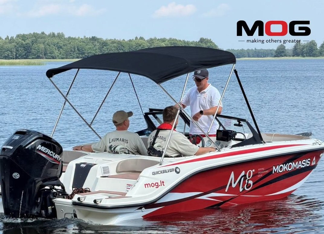 Mokomasis motorinis kateris laivavedžio kursų praktiniams užsiėmimams